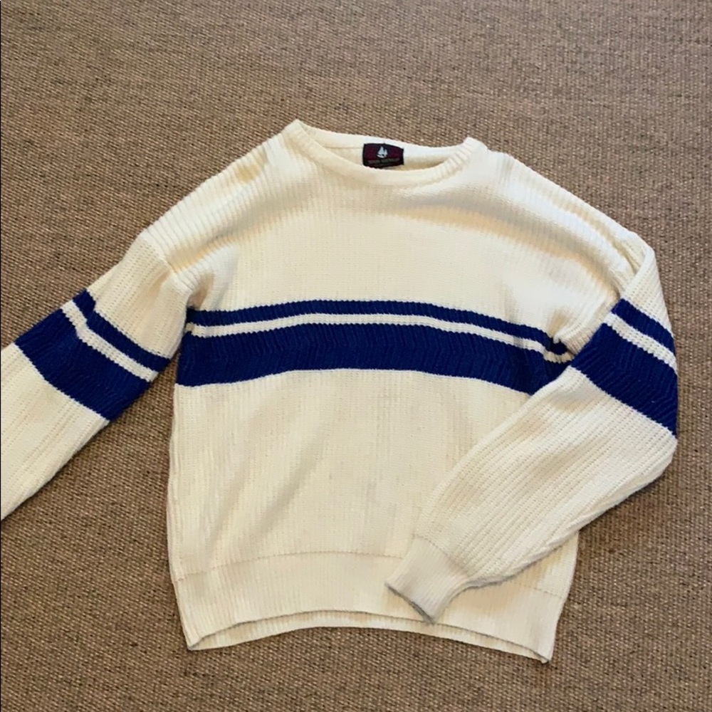Vintage cream crewneck with blue stripes